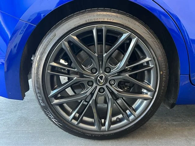 Used 2025 Ultrasonic Blue 2.0 Lexus 500 F SPORT Performance image 11