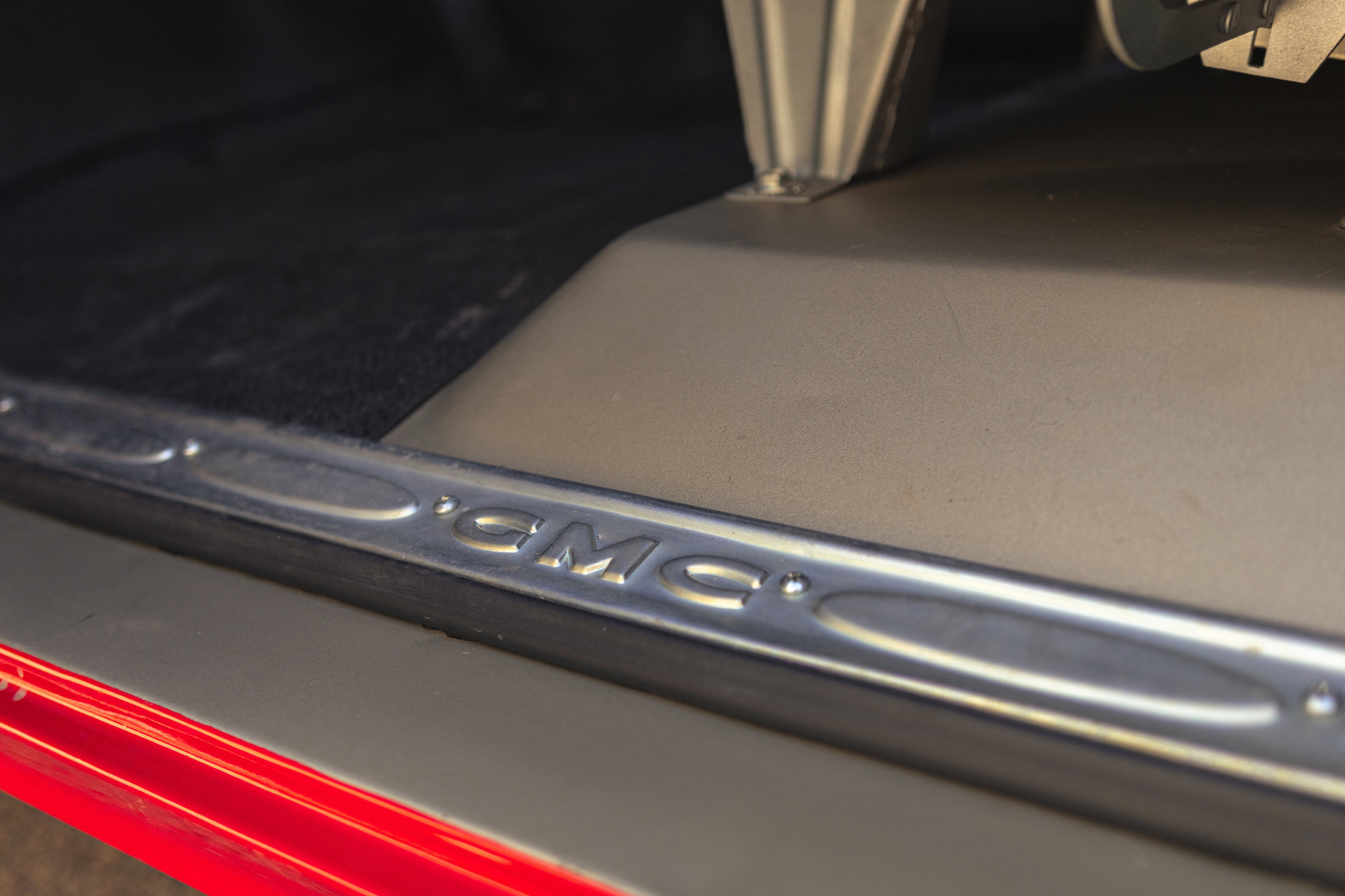 Used 1963 Red GMC 1000 image 9