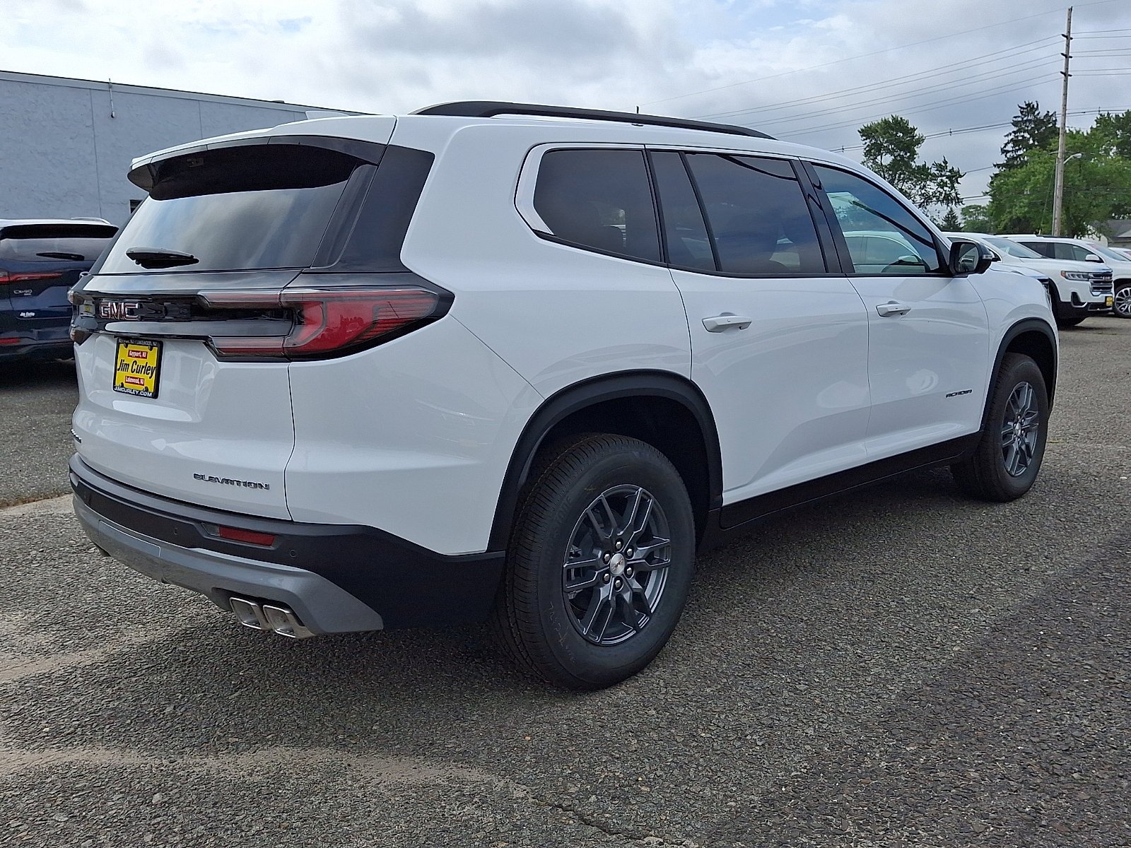 New 2026 Summit White GMC Elevation image 3