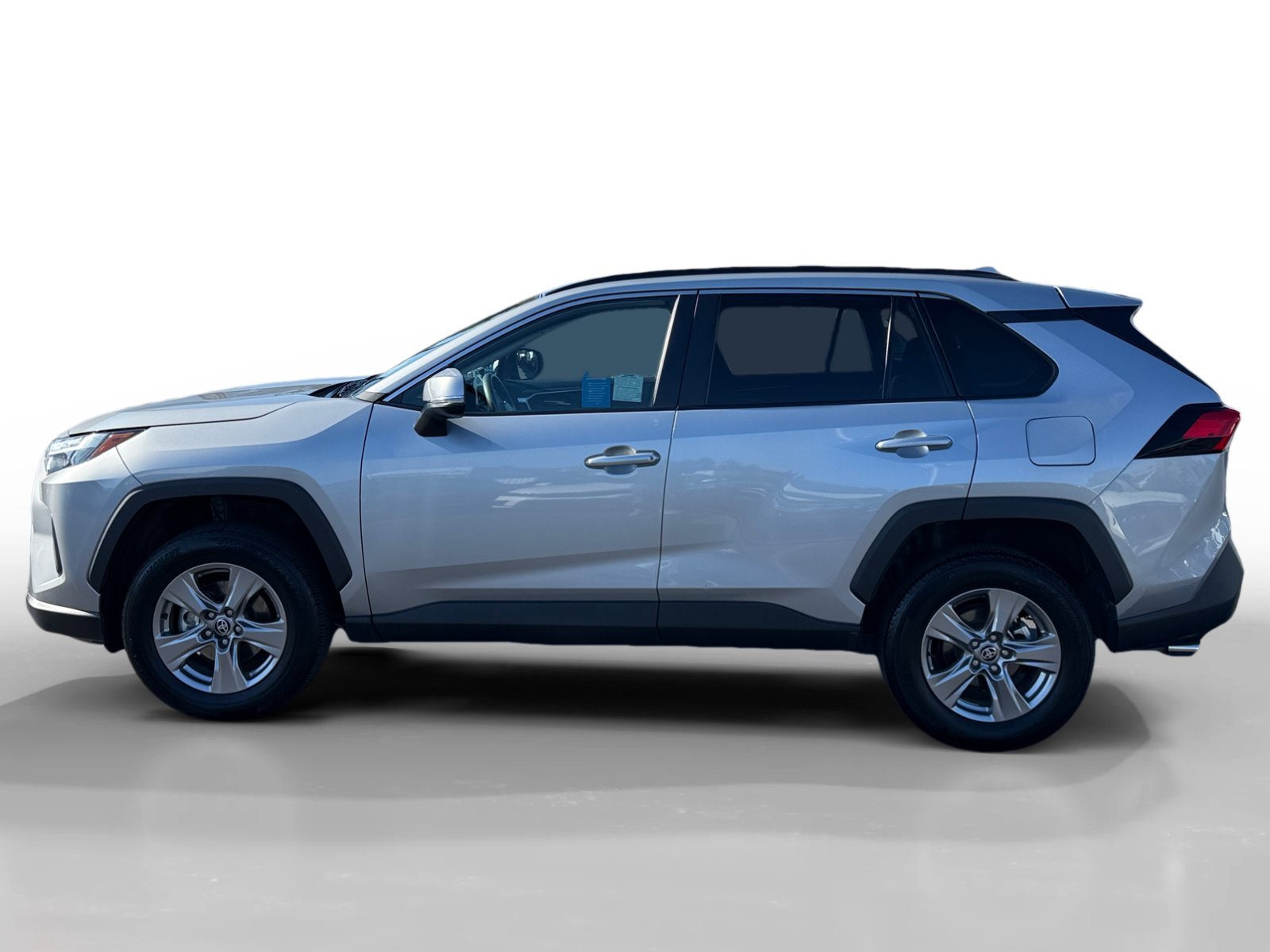 Used 2025 Silver Sky Metallic Toyota XLE image 2