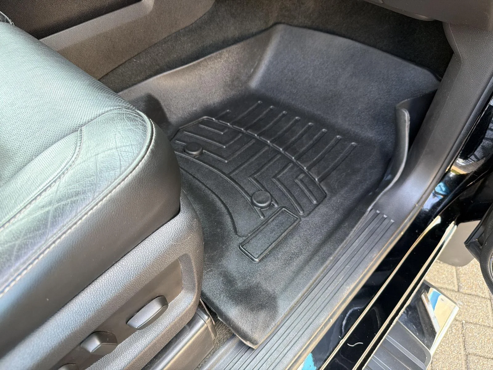 Used 2014 Onyx Black GMC SLT image 37