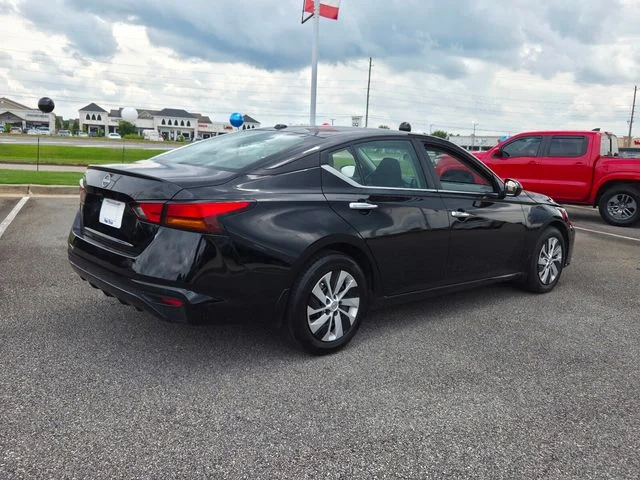 Used 2025 Black Nissan 2.5 S image 12