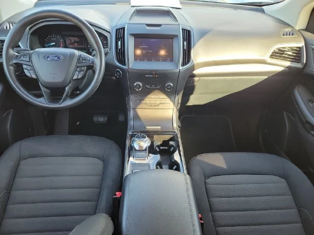 2020 Ford Edge SE - Photo 10
