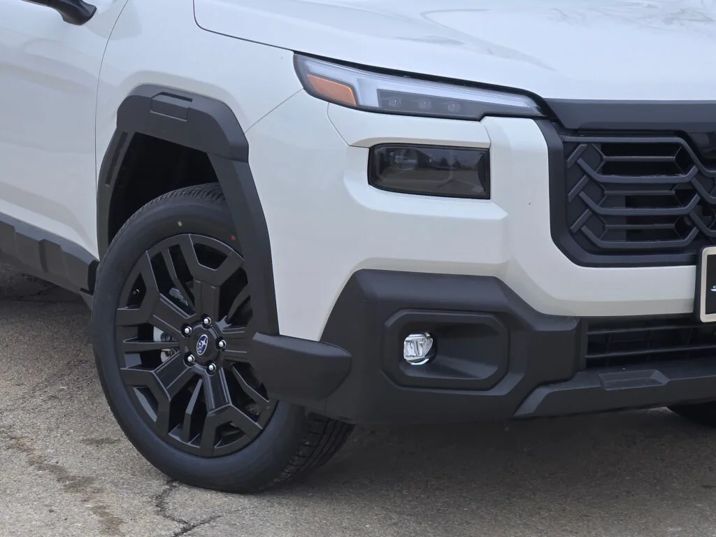 New 2026 CRYSTAL WHITE PEARL Subaru Limited XT image 3
