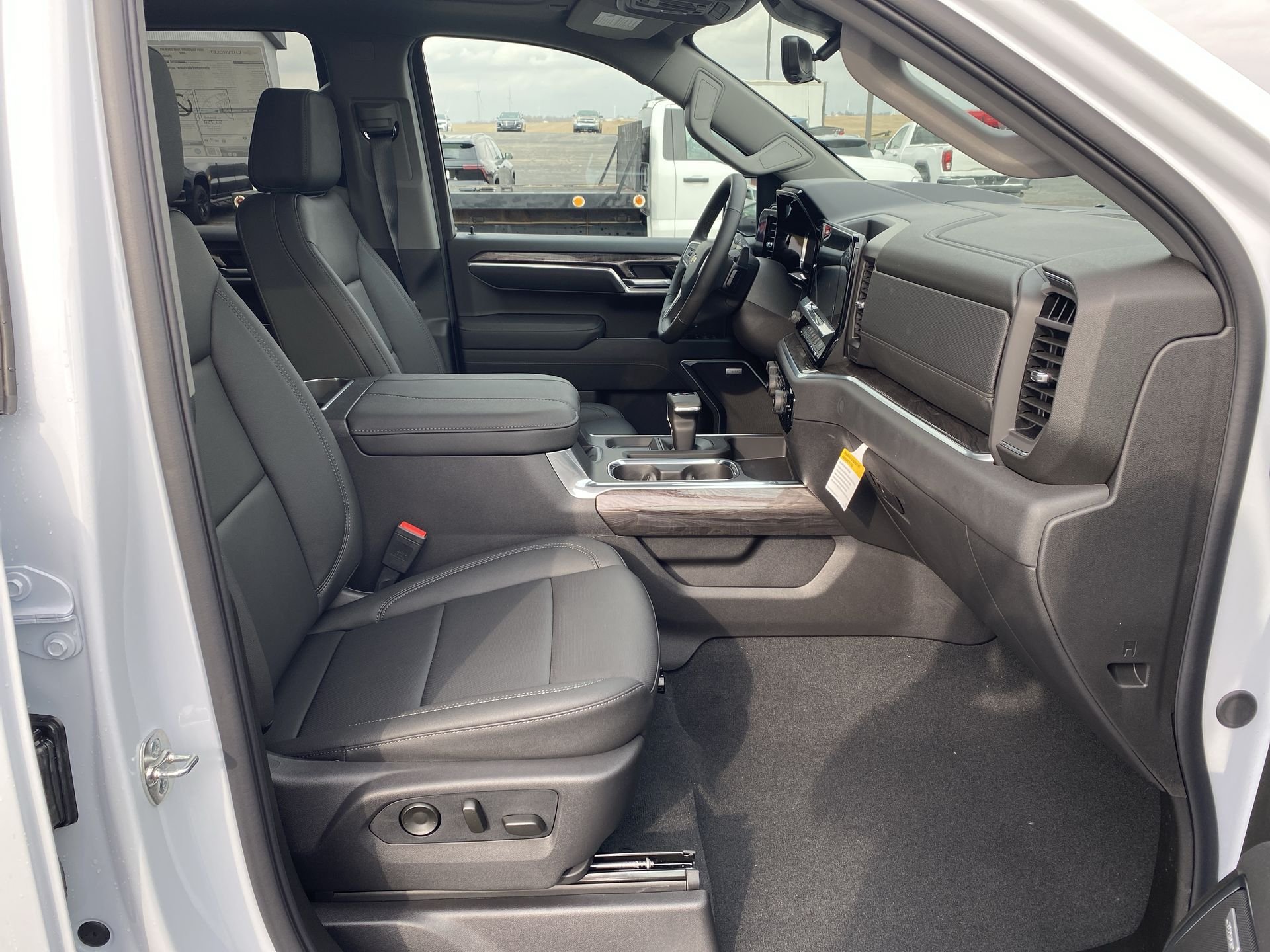 2026 Chevrolet Silverado 1500 LTZ - Photo 53