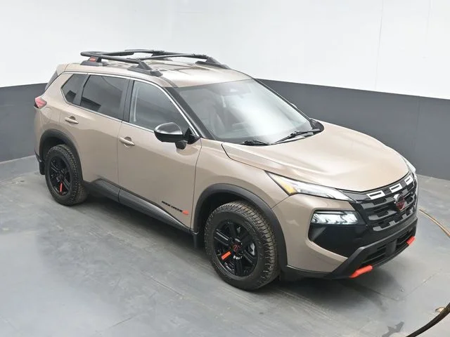 Used 2025 Baja Storm Metallic Nissan Rock Creek image 13
