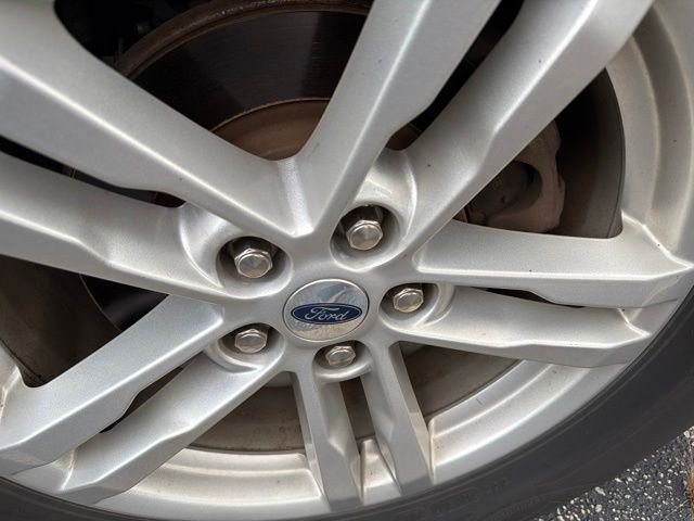Used 2022 Silver Ford XLT image 6
