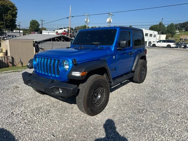 Used 2021 Blue Jeep Sport image 3