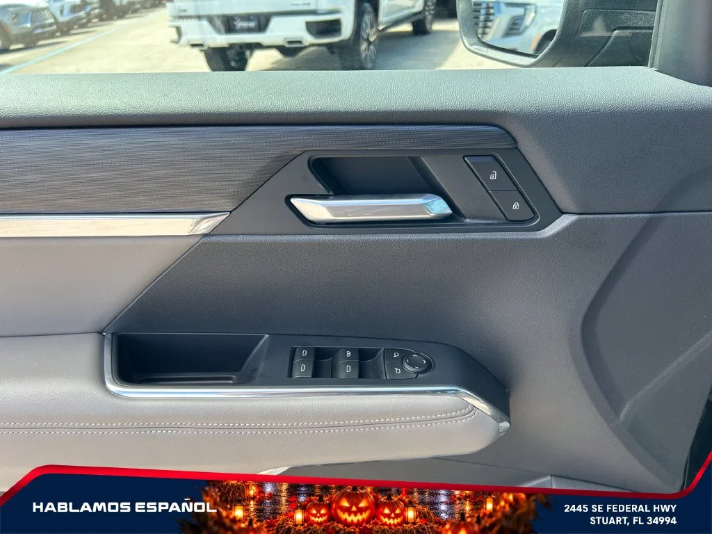 Used 2026 Ebony Twilight Metallic GMC Elevation image 22