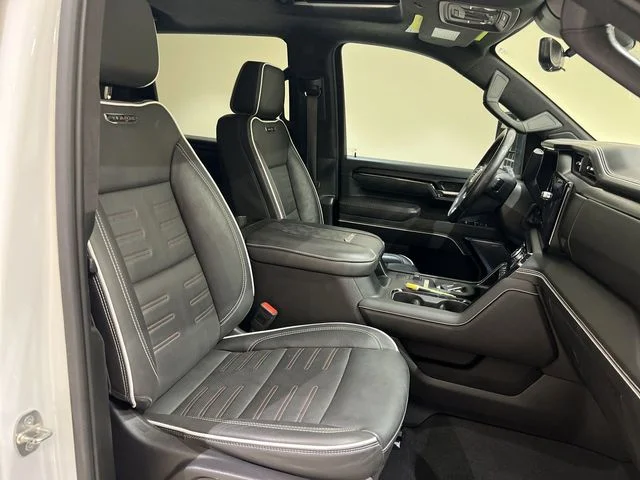 Certified Used 2024 White GMC AT4X image 25