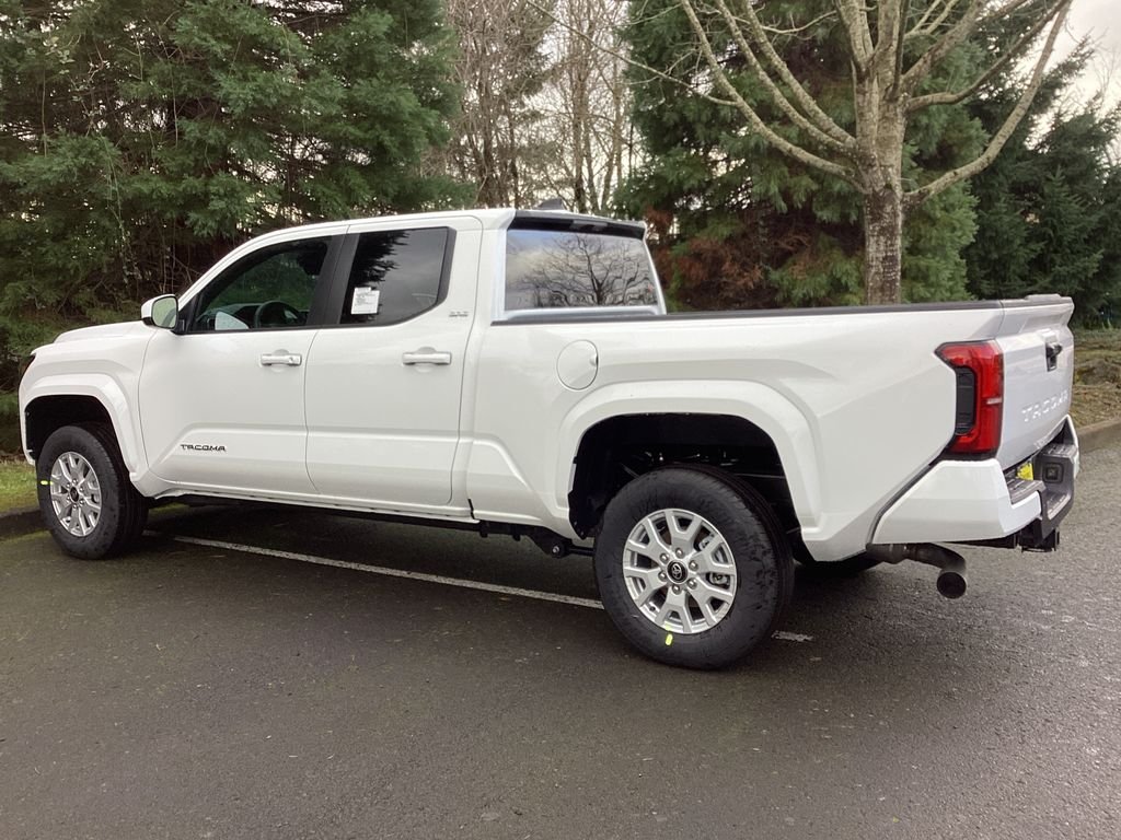 New 2026 White Toyota SR5 image 8
