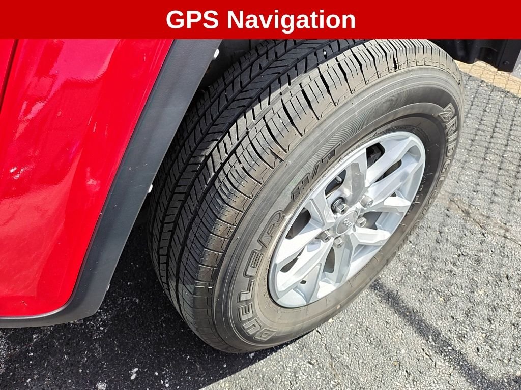 Used 2023 Red Jeep Sport S image 3