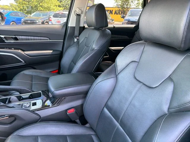 2023 Kia Telluride EX - Photo 17