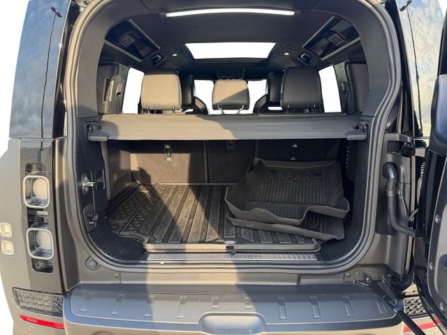 Certified Used 2025 Gray Land Rover OCTA image 18