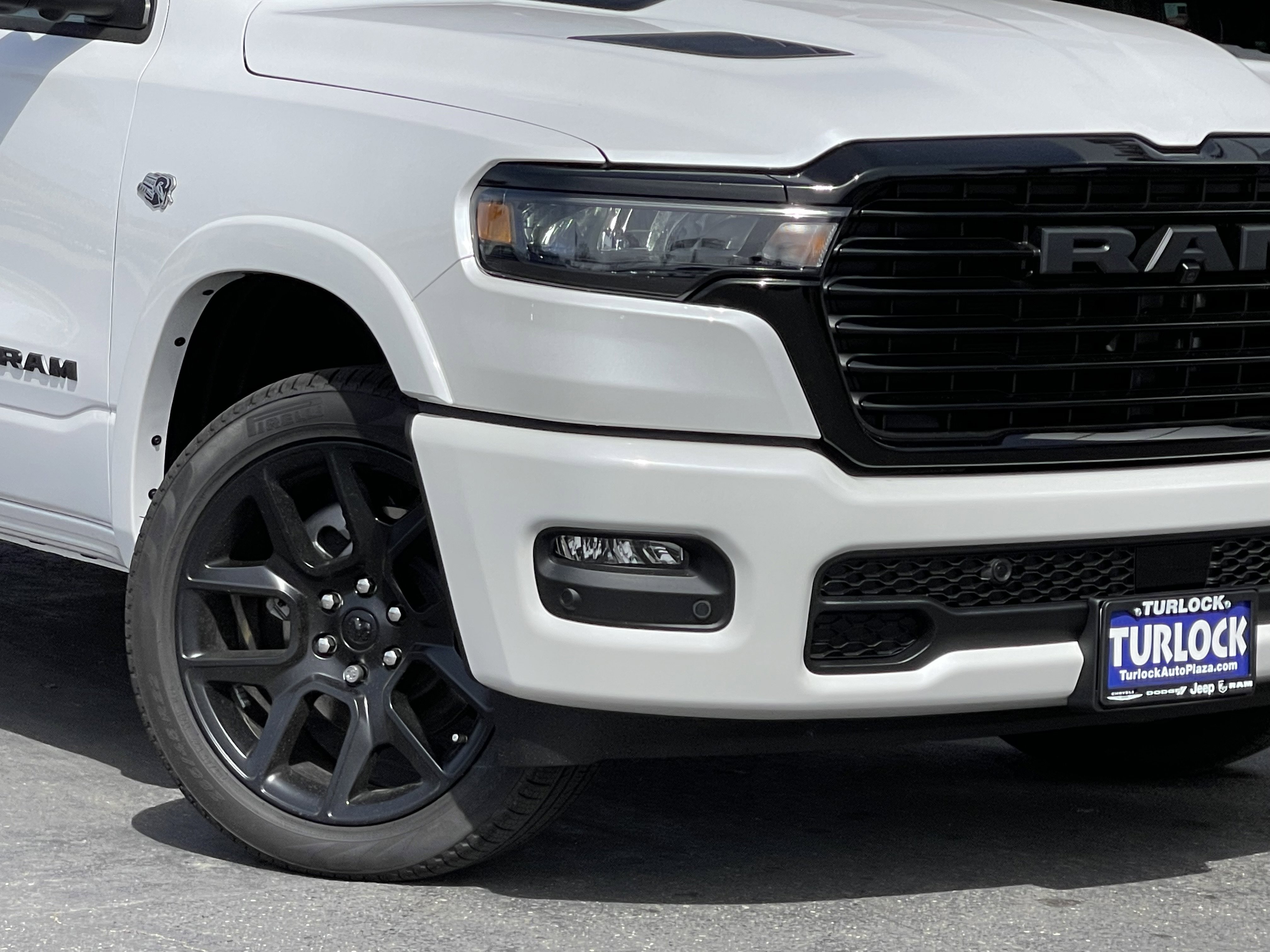 New 2026 Ivory White Tri-Coat Pearl-Coat Exterior Paint RAM Laramie image 3
