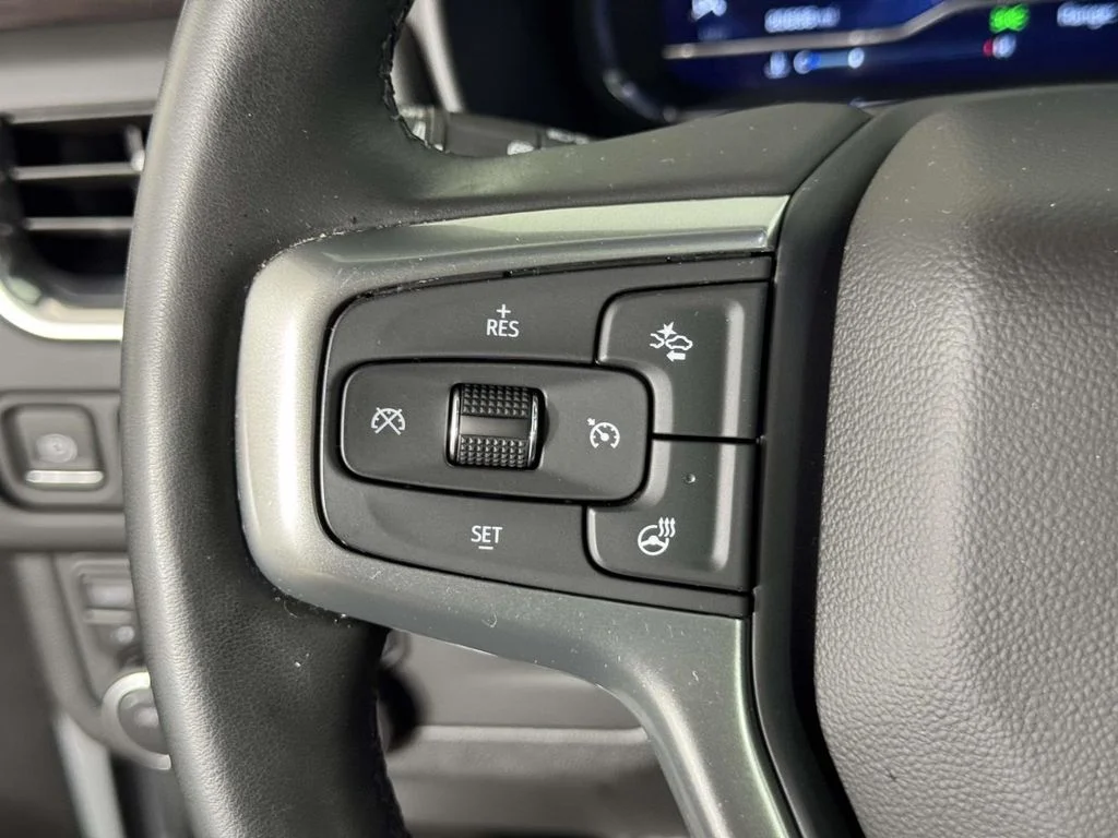Used 2024 White Chevrolet LT image 22
