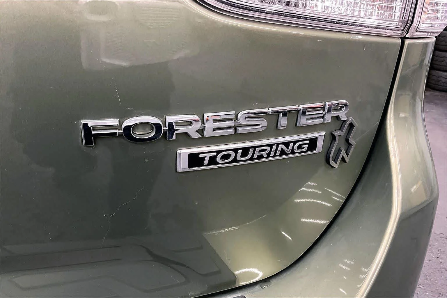 Used 2020 Jasper Green Metallic Subaru Touring image 9