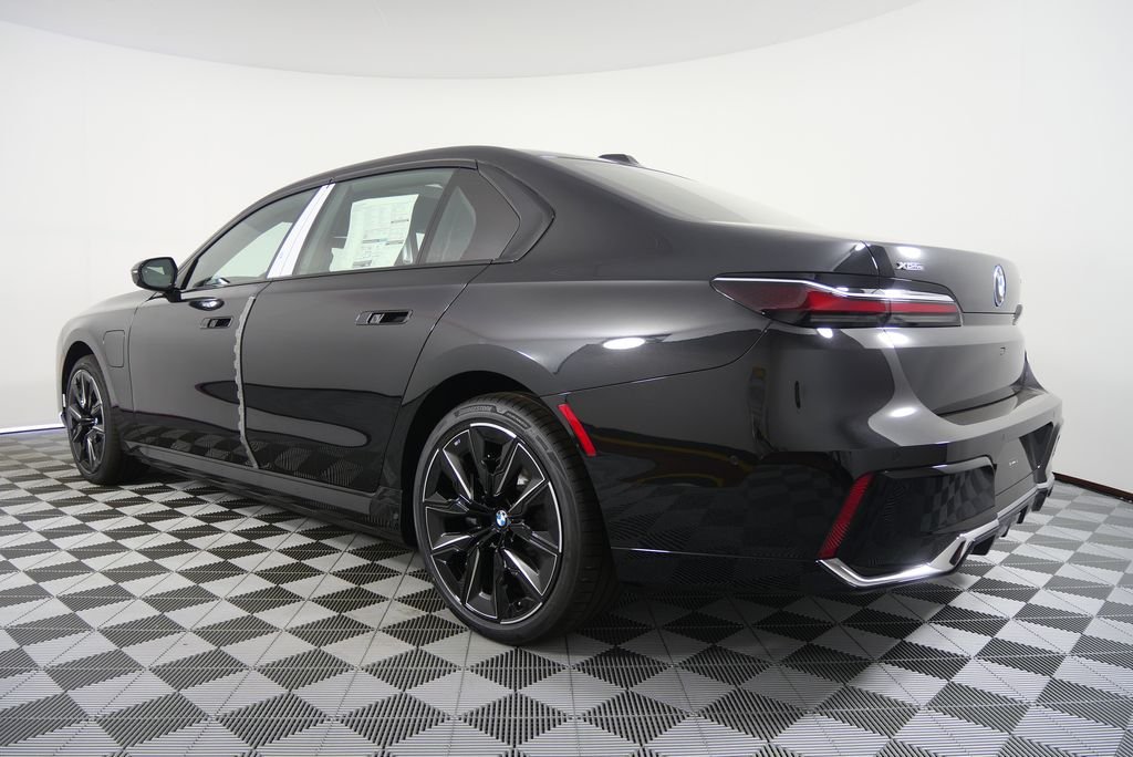 Used 2026 Black Sapphire Metallic BMW 750e xDrive image 5