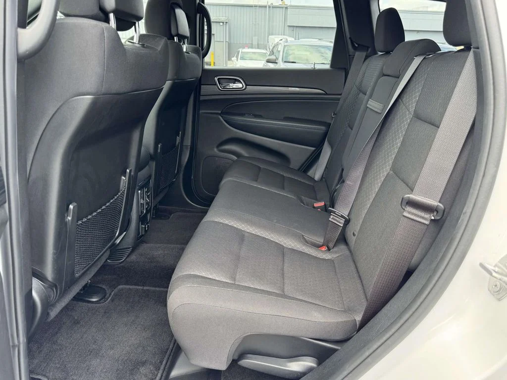 Used 2019 White Jeep Laredo image 15