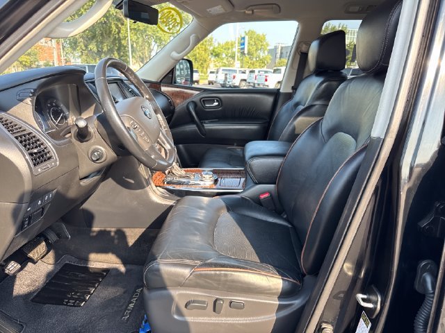 Used 2020 Black Nissan Platinum image 9