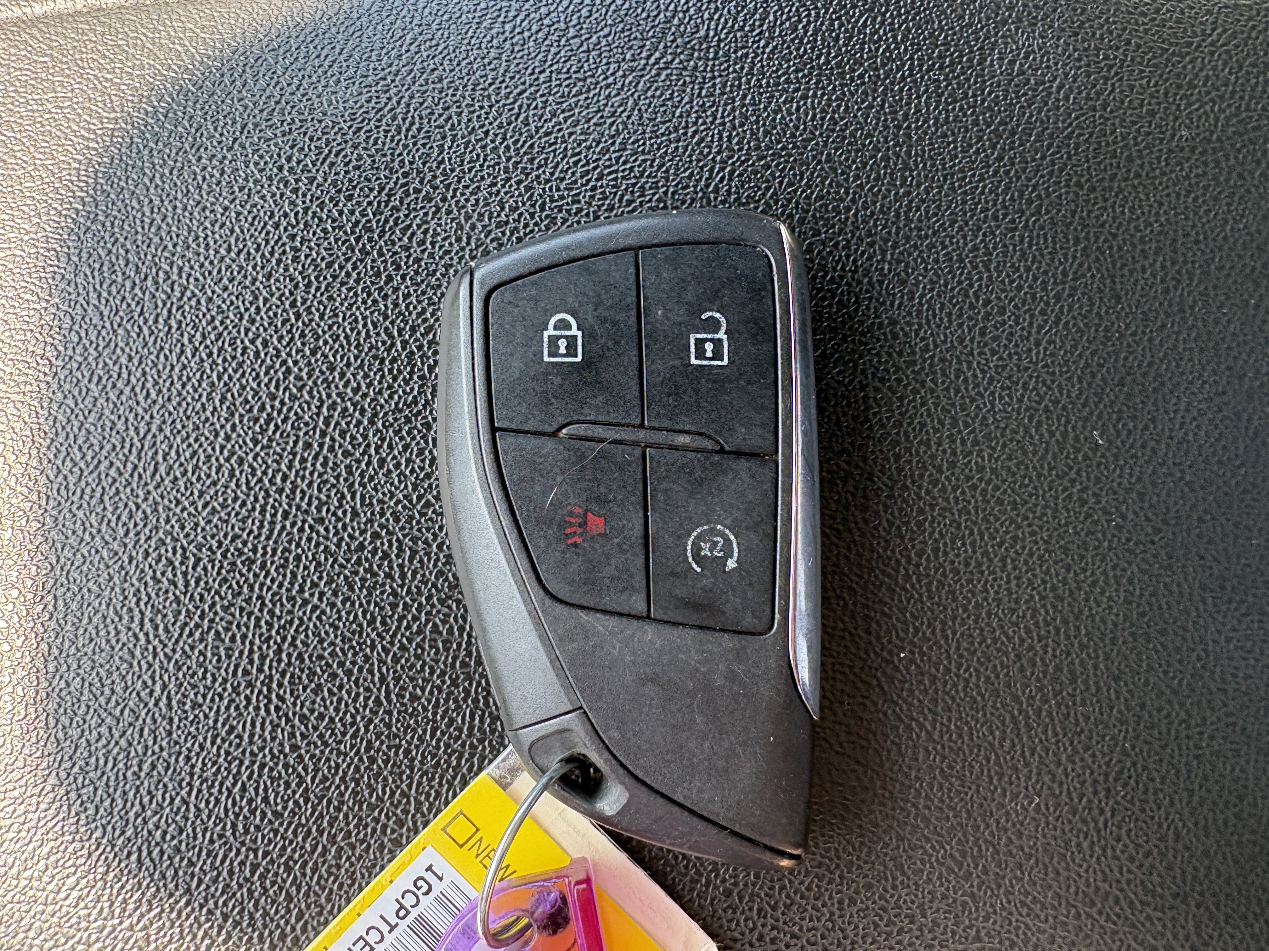 Used 2024 Summit White Chevrolet LT image 23