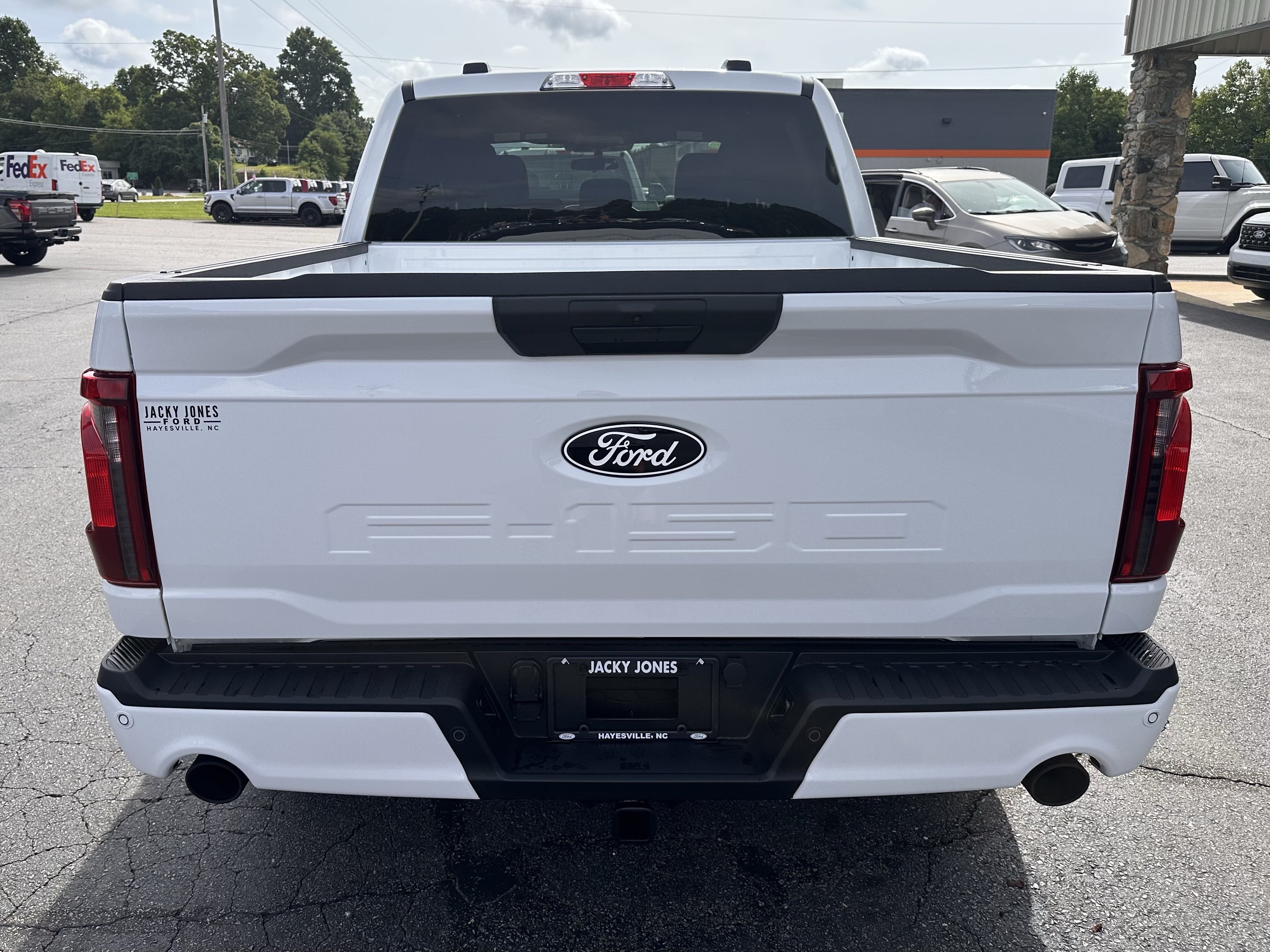 New 2026 Oxford White Ford STX® image 7