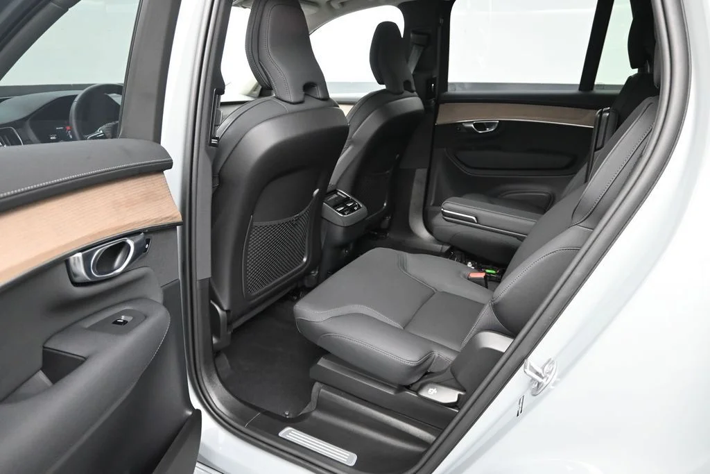New 2026 Vapour Grey Volvo Plus image 14