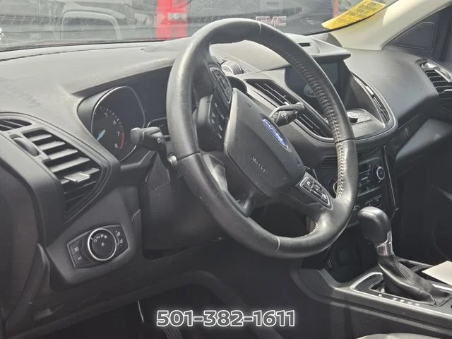 Used 2018 Red Ford SE image 10