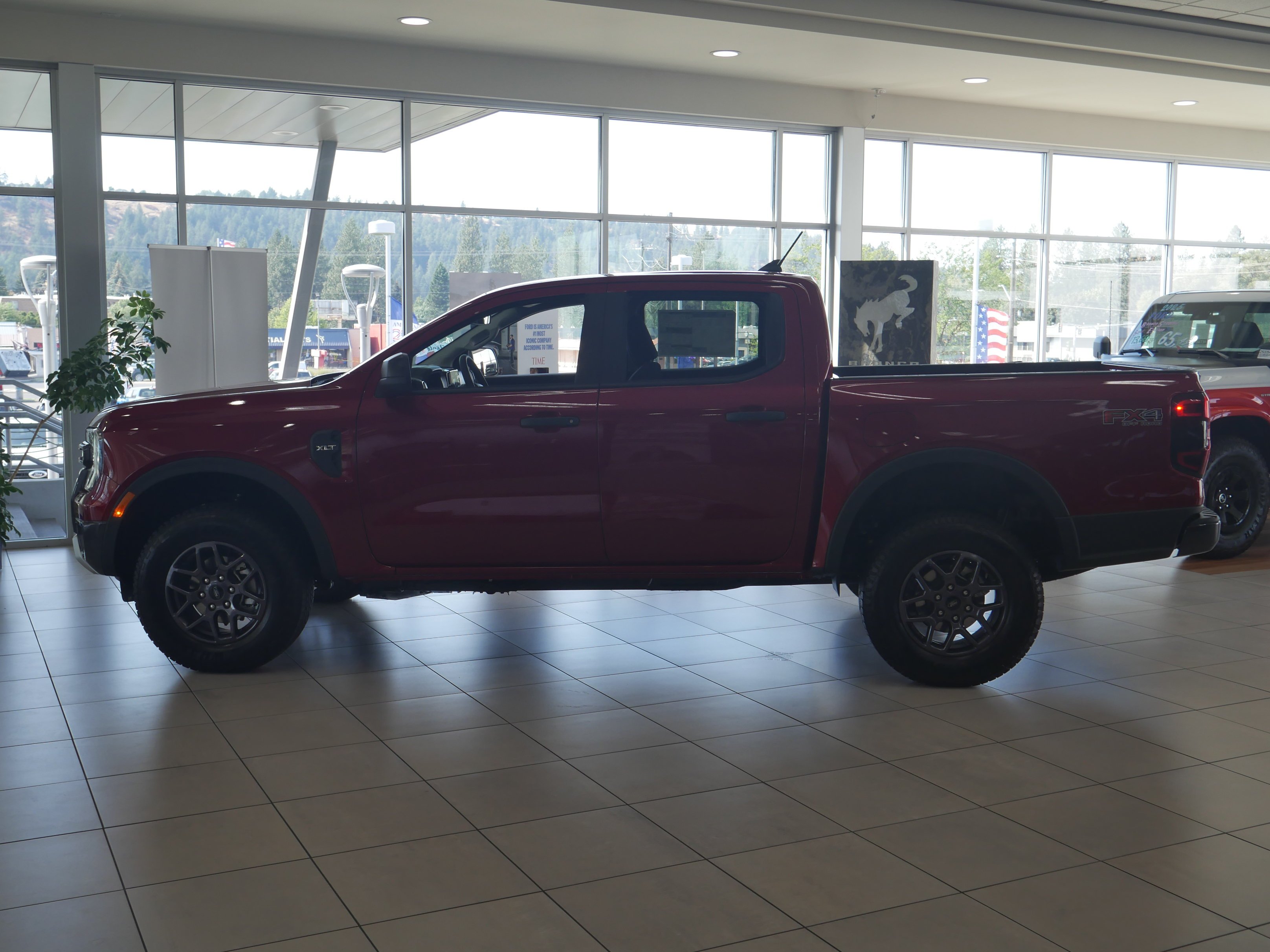 New 2026 Ruby Red Metallic Tinted Clearcoat Ford XLT image 17