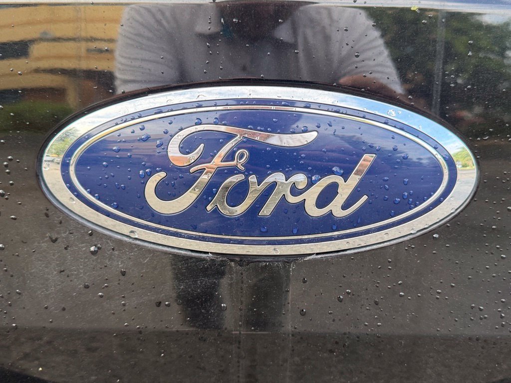 Used 2018 Black Ford XL image 31