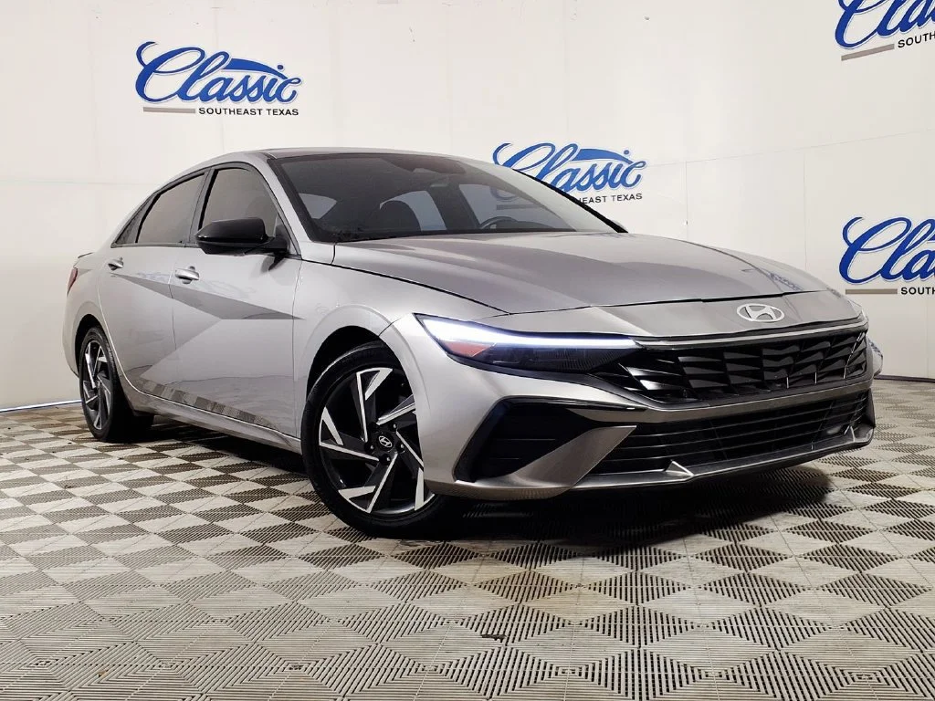 2025 Hyundai Elantra SEL
