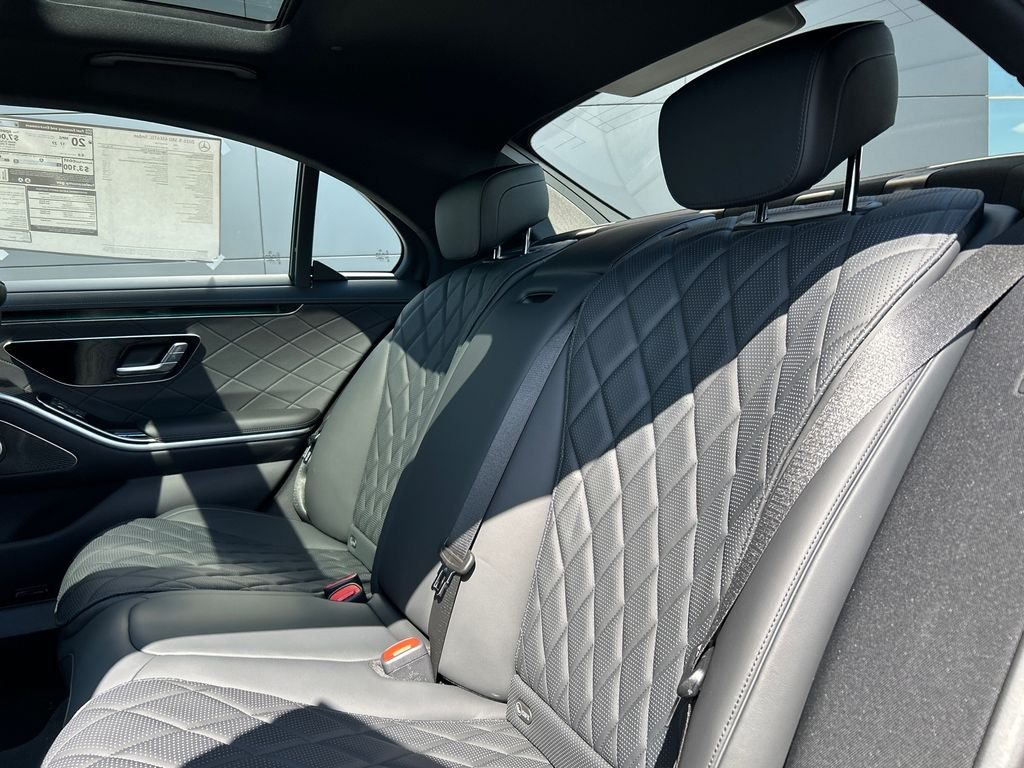 New 2026 Black Mercedes-Benz S580 image 24