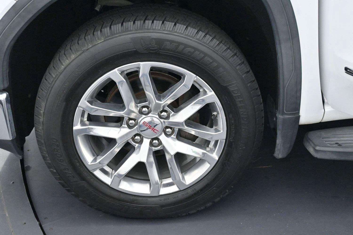 Used 2019 Summit White GMC SLT image 38