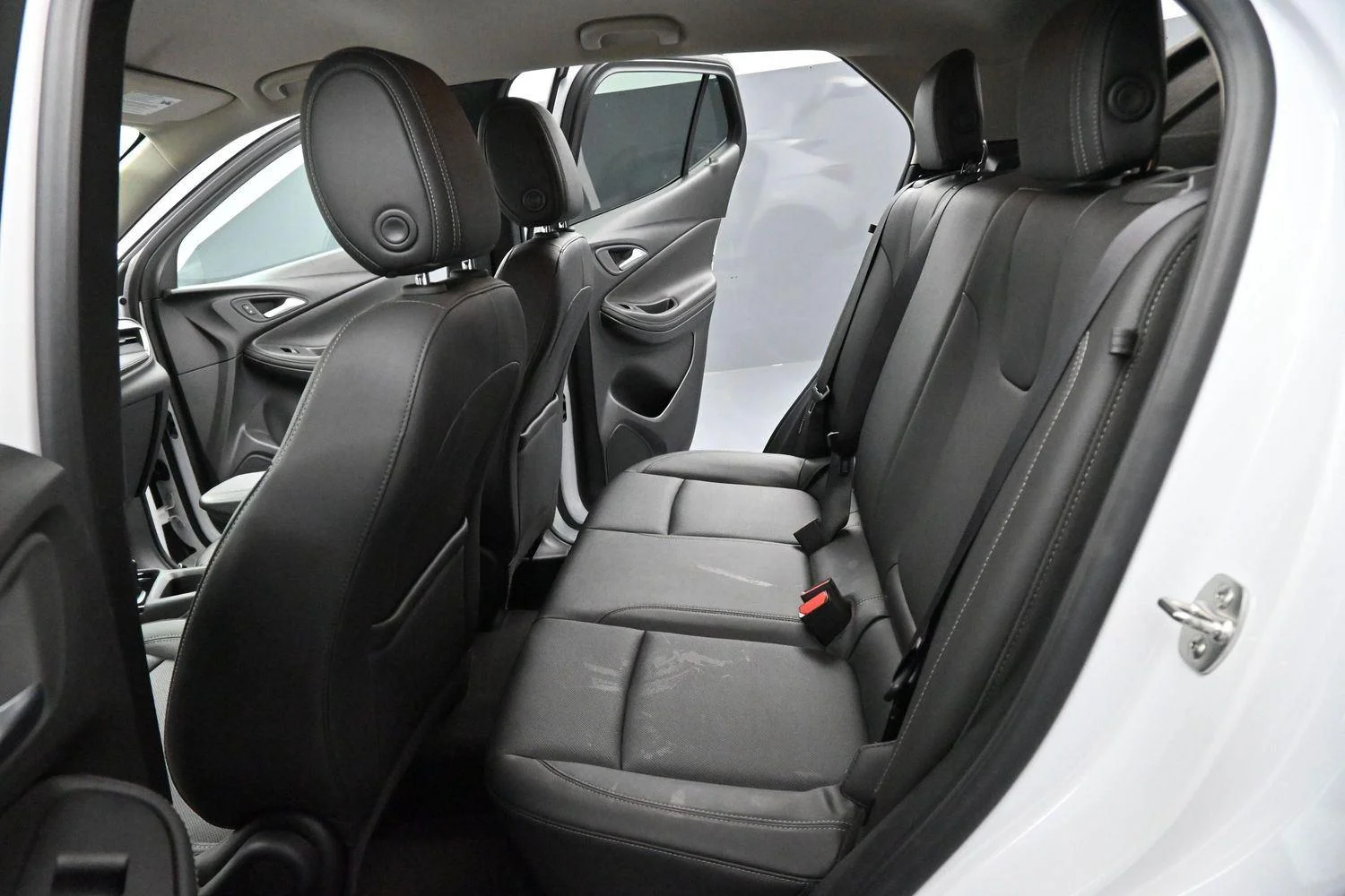 Used 2024  Buick Sport Touring image 25