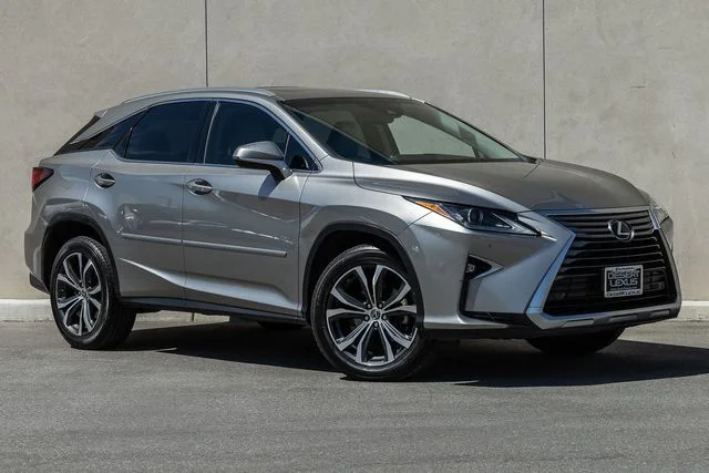 Used 2018 Atomic Silver Lexus 350 image 17