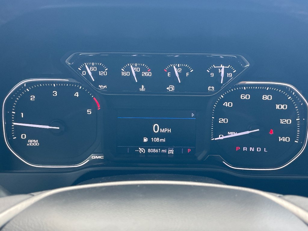 Used 2022 Summit White GMC AT4 image 4