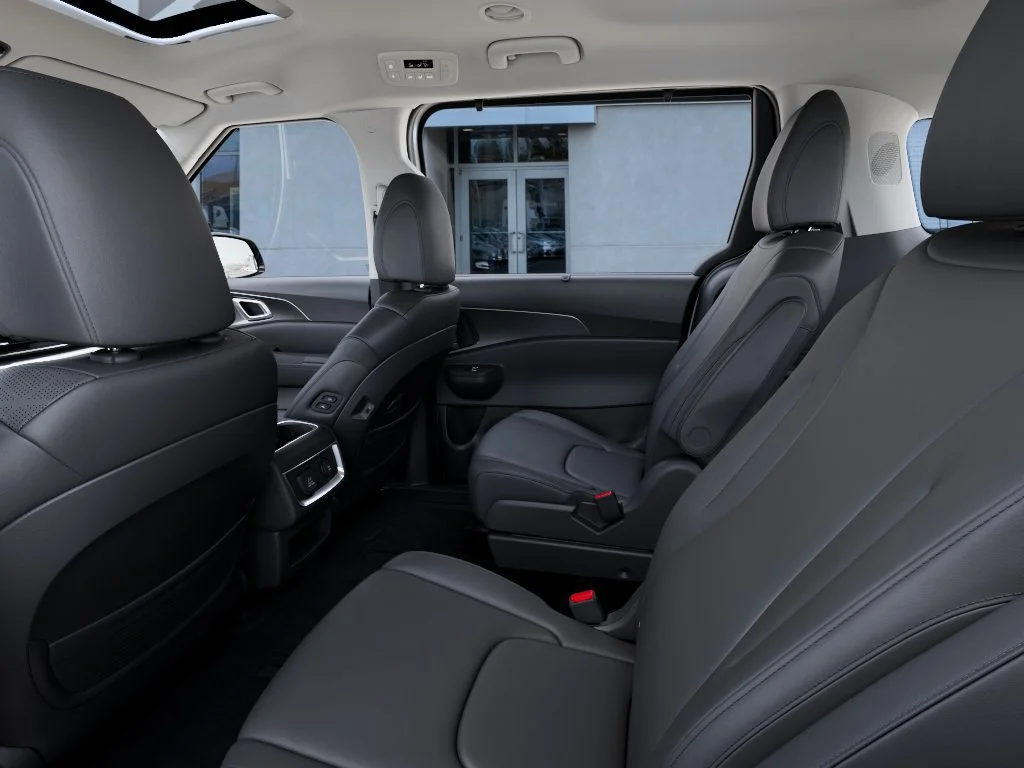 New 2027 Snow White Pearl Kia SX image 18