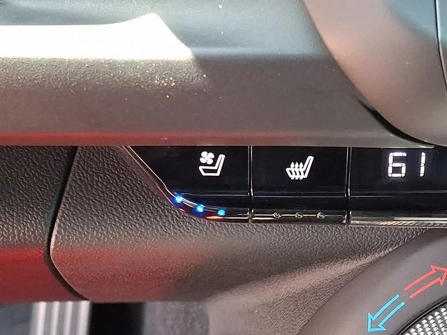 Used 2019 Gray Chevrolet ZL1 image 23