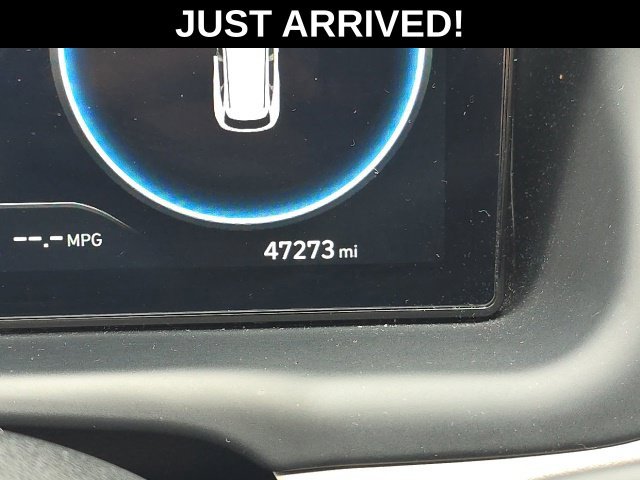 Used 2023 Silver Hyundai SEL image 24