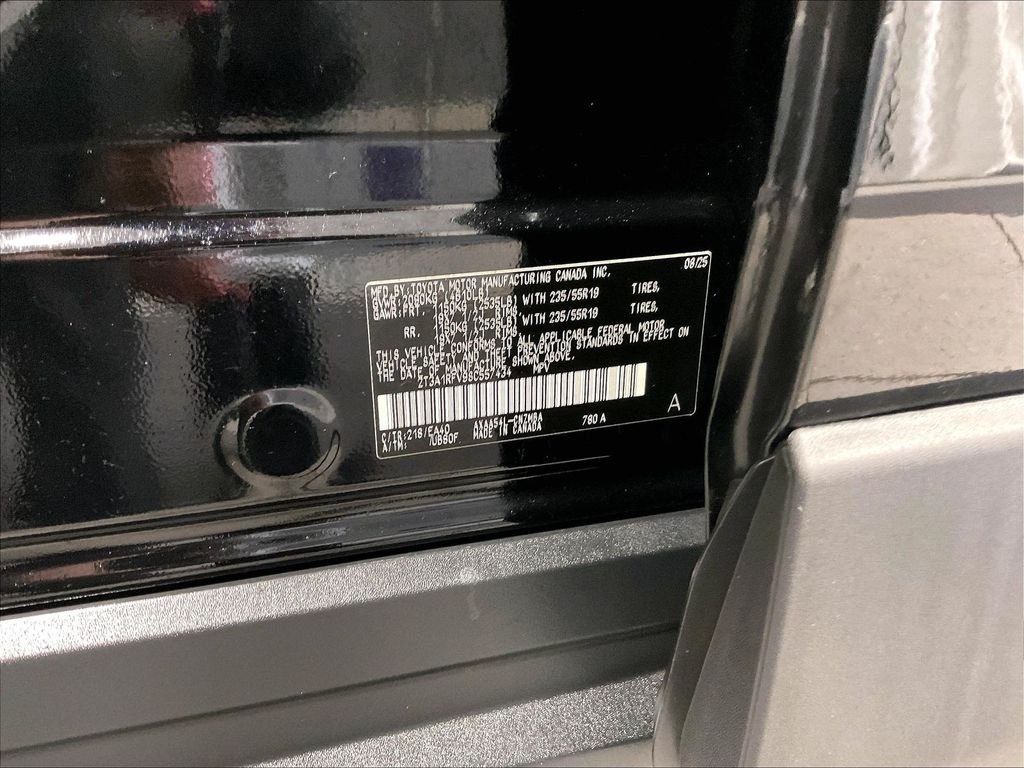 Used 2025 Black Toyota XLE Premium image 36
