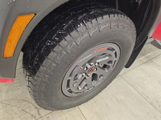 Used 2025 Red Alert Nissan PRO-4X image 38