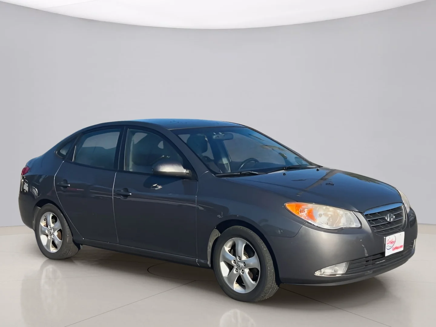 Used 2009 Gray Hyundai SE image 2