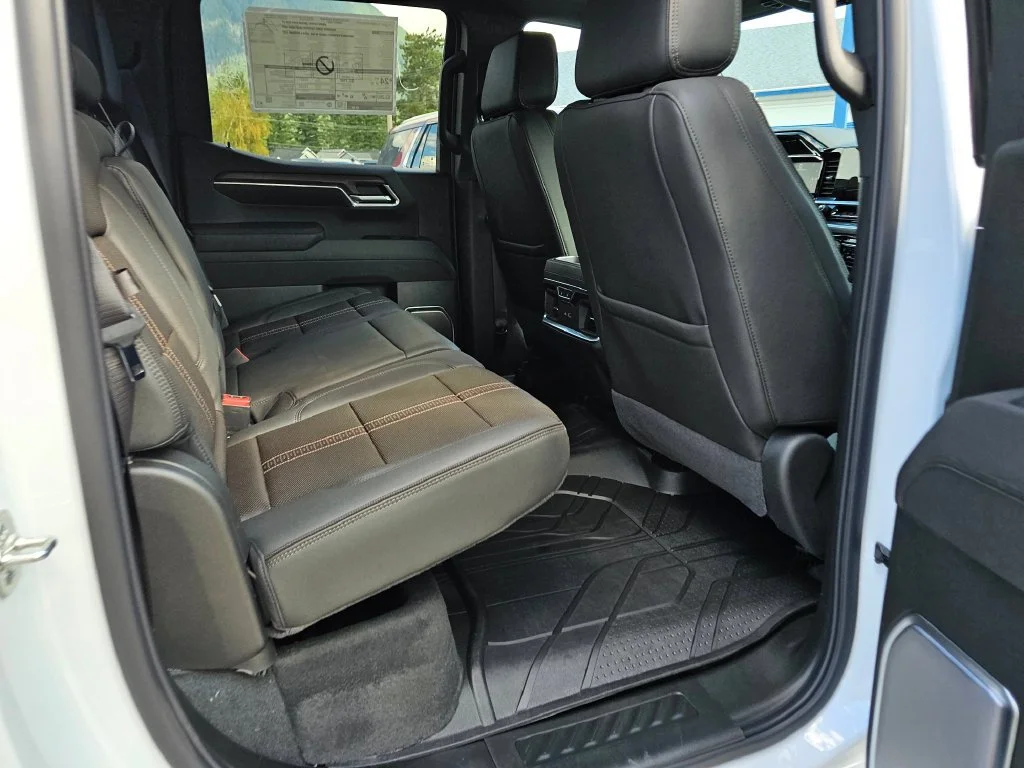 2026 Chevrolet Silverado 1500 High Country - Photo 15