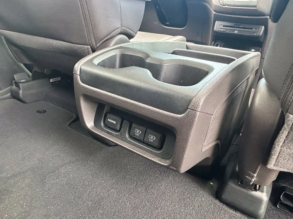 Used 2018 Silver Honda EX-L image 33