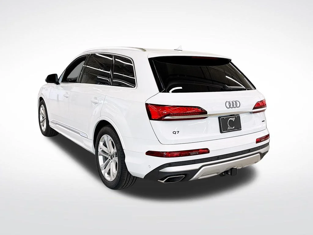 Used 2025 White Audi 55 Premium Plus image 3