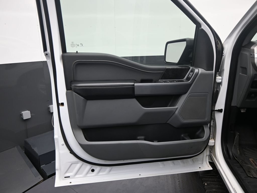 Used 2022 White Ford XLT image 12