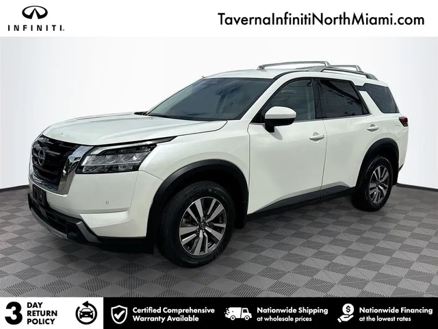 2024 Nissan Pathfinder SL