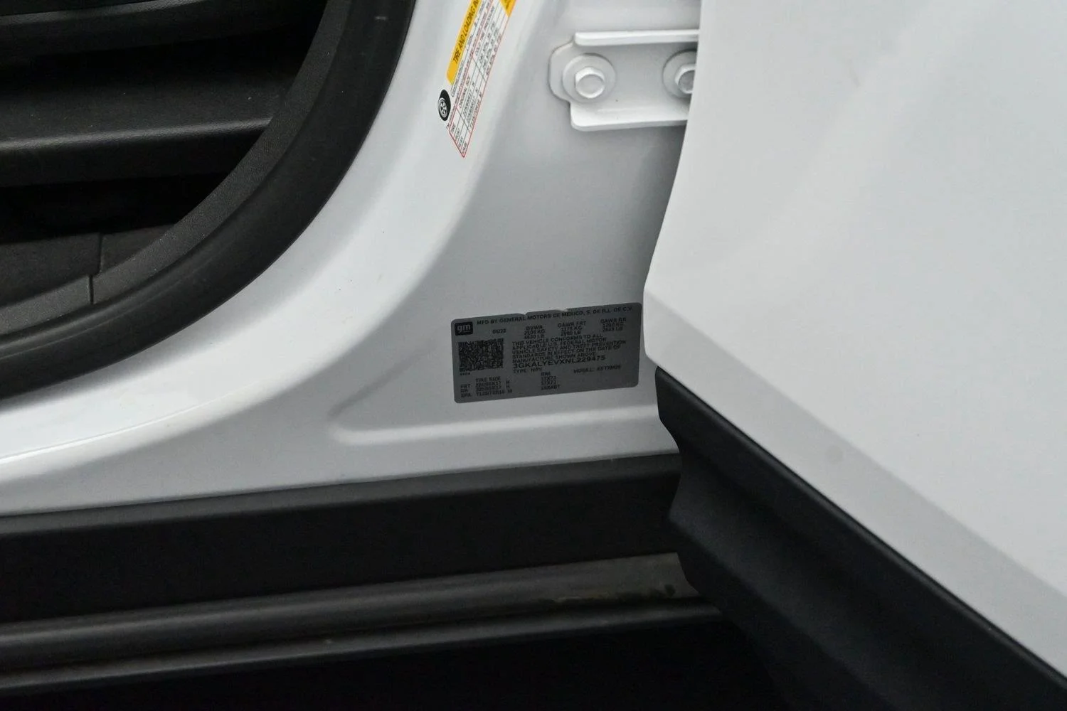 Used 2022 Summit White GMC AT4 image 43