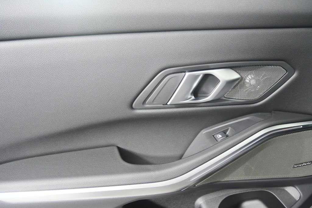 2026 BMW 3 Series 330i - Photo 13