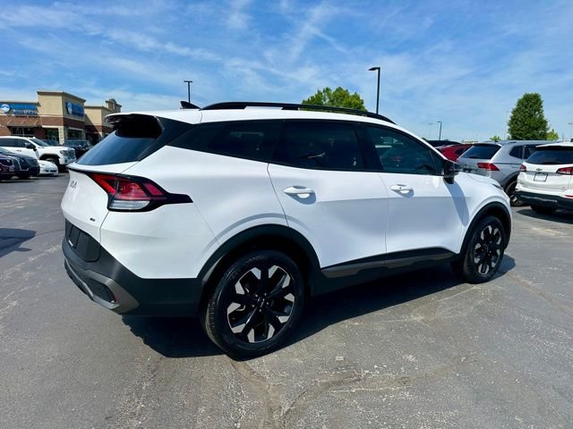 Used 2024 White Kia X-Line image 3